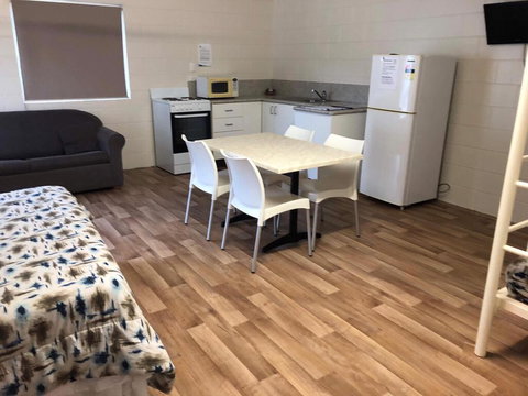 Charters Towers Tourist Park - LBG 1