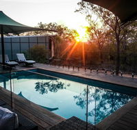 Cicada Lodge - LBG