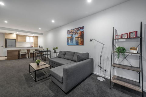 CITY APARTMENT And FREE CITY TOUR BUS NEARBY - LBG 3