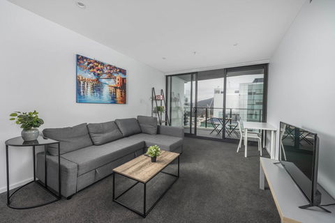 CITY APARTMENT And FREE CITY TOUR BUS NEARBY - LBG 2
