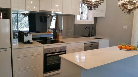City Life Apartment-full Kitchen & Separate Bedroom - LBG 2