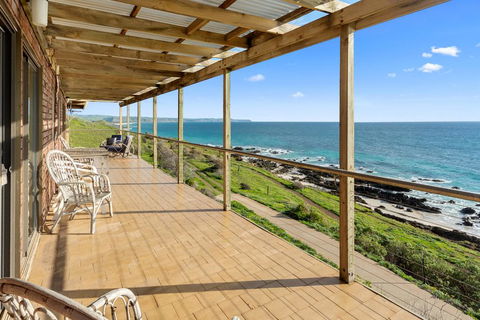 Cliffs End Beach Shack - 105 Gold Coast Drive, Carrickalinga - LBG 0