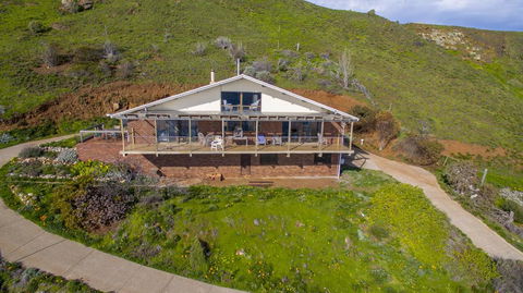 Cliffs End Beach Shack - 105 Gold Coast Drive, Carrickalinga - LBG 3