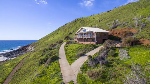 Cliffs End Beach Shack - 105 Gold Coast Drive, Carrickalinga - LBG 2