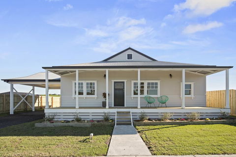 Cloverdale Cottage - LBG 0
