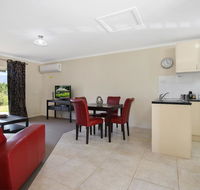 Colonial Inn Guest Rooms - LBG