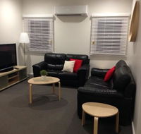Colonial Lodge Motor Inn - LBG