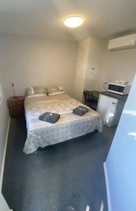 Commercial Hotel Curlewis - LBG 3