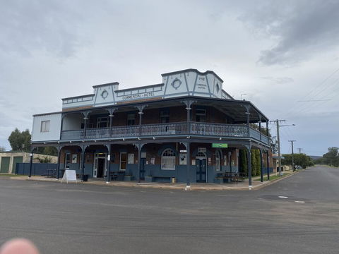 Commercial Hotel Curlewis - LBG 0
