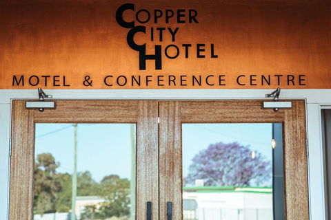 Copper City Motel - LBG 2