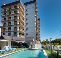 Coral Towers Holiday Suites - LBG