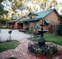 Cottages on Edward - LBG