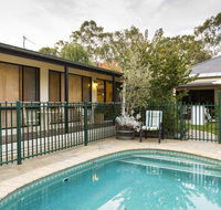 Courtsidecottage Bed and Breakfast - LBG