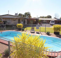 cross roads motel - LBG