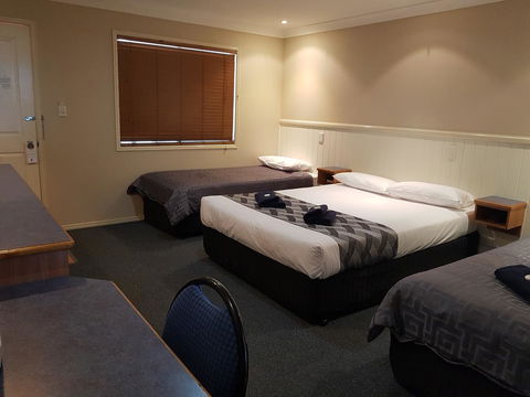 Dirranbandi Motor Inn - LBG 2