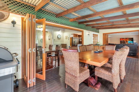 Edge Hill Holiday Home / Cairns - LBG 3