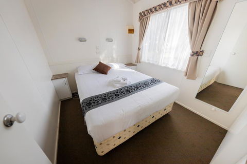Eildon Riverside Holiday Park - LBG 1