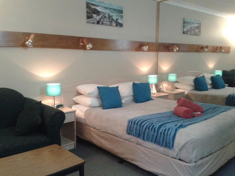 Elsinor Motor Lodge - LBG 1