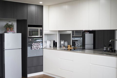 Executive City-centre Apartment With Parking - LBG 1