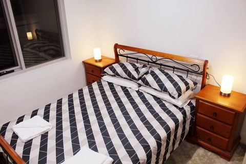Executively Styled 2 Bed, 2 Bath, Perfect Location - LBG 2