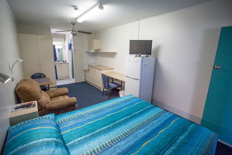 Fourth Ave Motor Inn - LBG 0