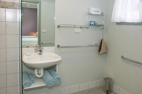 Gecko Guest House - LBG 1