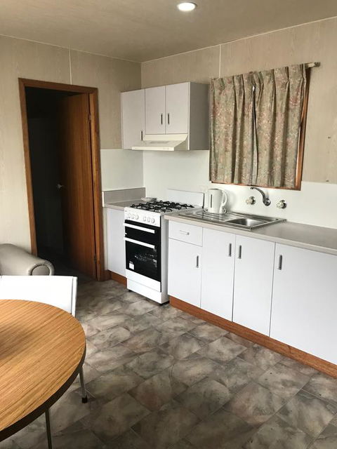 Geelong Surfcoast Hwy Holiday Park - LBG 1