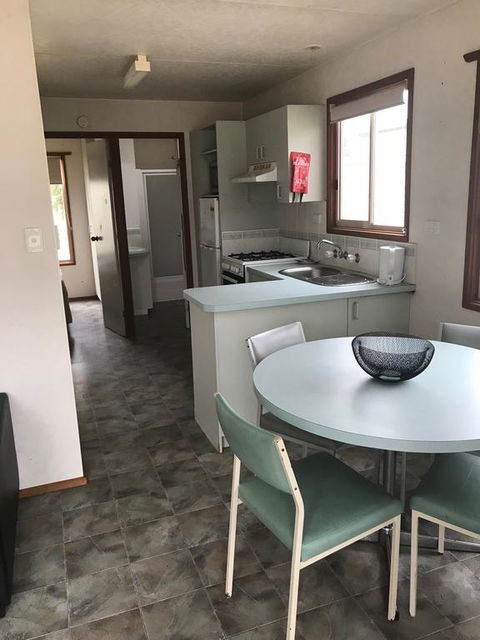 Geelong Surfcoast Hwy Holiday Park - LBG 3