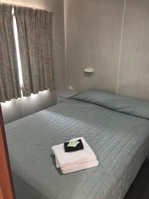 Geelong Surfcoast Hwy Holiday Park - LBG 2
