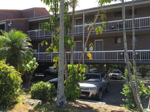 Holland Park Motel - LBG 2
