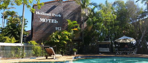 Holland Park Motel - LBG 1