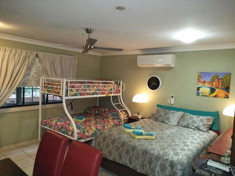 Homestay At Julie's - LBG 0