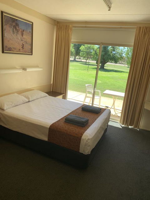 Jumbuck Motel - LBG 0