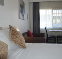 Karinga Motel SureStay Hotel by Best Western - LBG