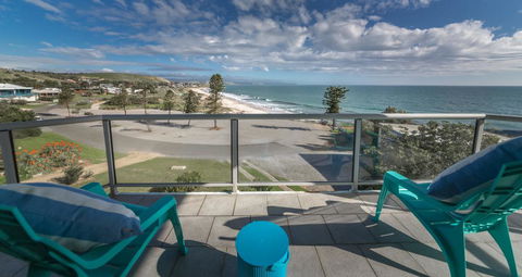 King Of North Bay - 103 Gold Coast Drive - LBG 0