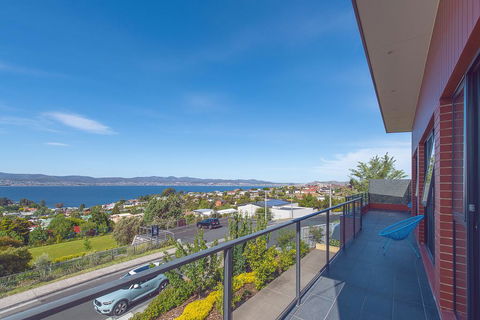 La Vie Luxury Bay View - LBG 1