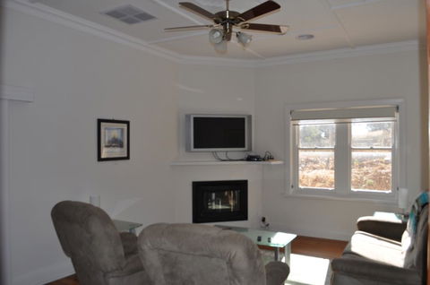 Lambert Estate Retreat - LBG 1