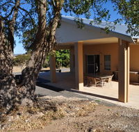 Lambert Estate Retreat - LBG