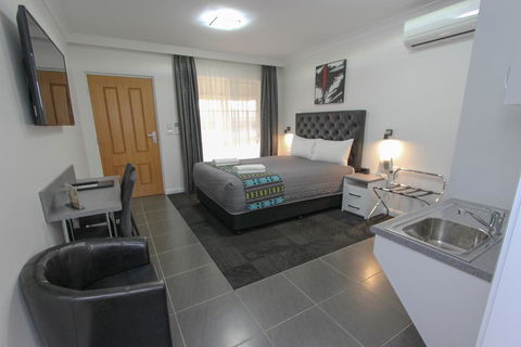 Leeton Heritage Motor Inn - LBG 1