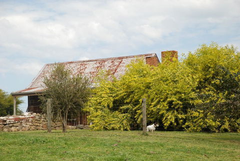 Mancuso Country Cottage Retreat - LBG 1