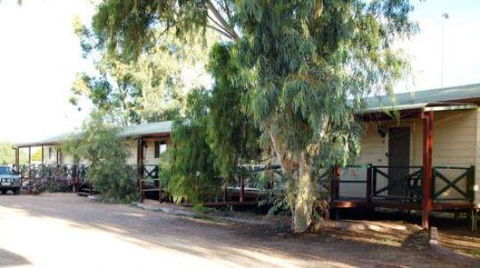 Matilda Motel - LBG 0
