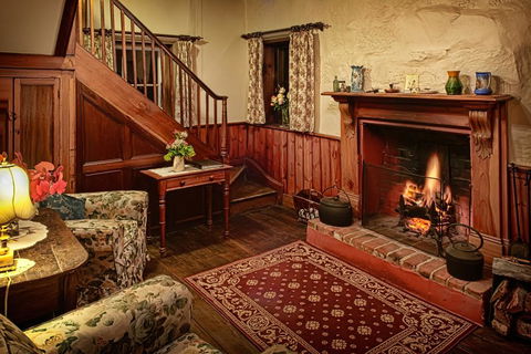 McCauley's Cottage - LBG 1