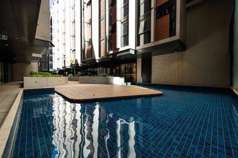 Midnight Apartments Accommodate Canberra - LBG 3