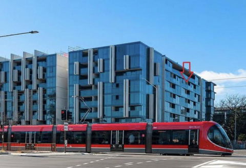 Midnight@Braddon Modern Executive Apt, Pool, Sauna, Secure Parking, Wine - LBG 3