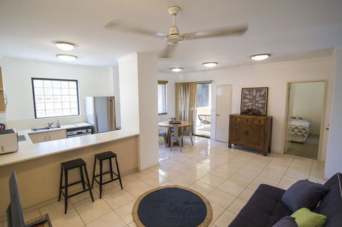 Minnie St 2 Bedroom / 2 Bathroom Apartment - LBG 1