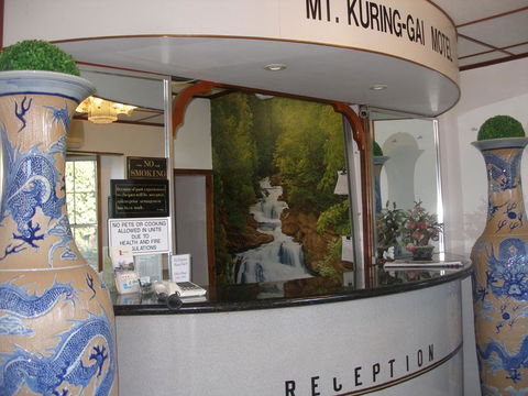 Mt Kuring-Gai Motel - LBG 2