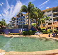 North Cove Waterfront Suites - LBG
