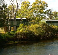 Parry Creek Farm Tourist Resort and Caravan Park - LBG