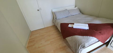 Private Modern Room - Plaza Building- In City Centre! - LBG 2