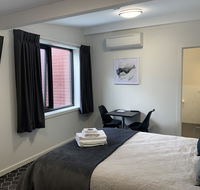 Queens Arms Hotel - LBG